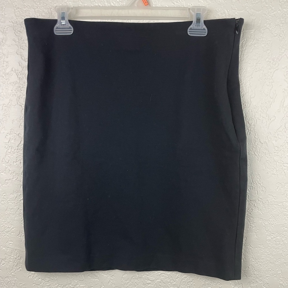 Ann Taylor elastic band black skirt - Picture 5 of 5